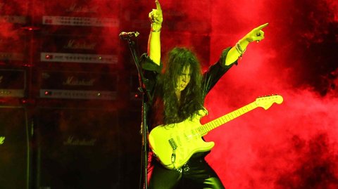 Sihir Yngwie Malmsteen Membius Hammersonic 2024