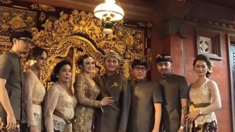 Potret Kakak Ipar Mahalini, Nindy Priscilia yang Tampil Cantik Pakai Kebaya Bali saat Prosesi Adat