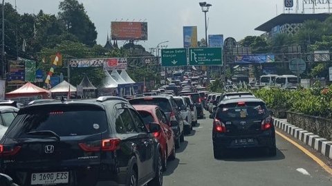 Libur Panjang Kenaikan Isa Almasih, 10 Ribu Kendaraan Masuki Jalur Puncak