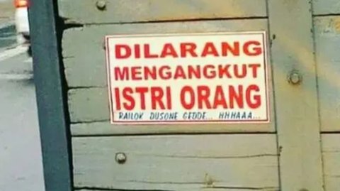 10 Potret Tulisan Di Truk dengan Nuansa Galau, Cocok untuk yang lagi Patah Hati