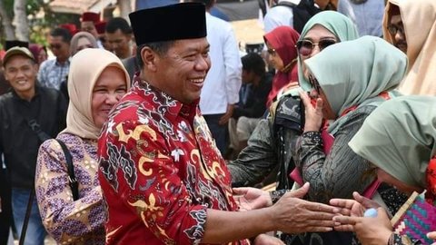 {{caption}}