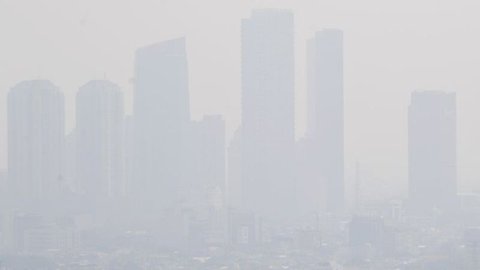 Kualitas Udara Jakarta Minggu Pagi Tidak Sehat, Terburuk Ketiga di Dunia