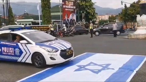 Viral Lindas Bendera Israel Pakai Mobil Patroli, Ini Penjelasan Kasatlantas Polres Banjarnegara