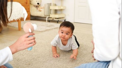 Air Kelapa Diminum Ibu Hamil Bikin Kulit Bayi Putih, ini Penjelasan Dokter