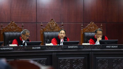 Hakim Ketua MK Larang Interupsi saat Sidang Putusan Sengketa Pileg 2024