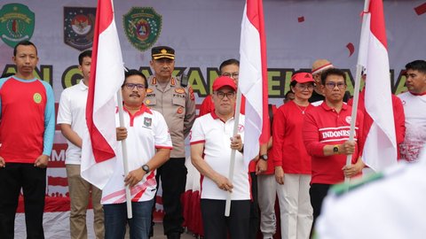 Kemendagri Gelar Pencanangan Gerakan Pembagian 10 Juta Bendera di Penajam Paser Utara