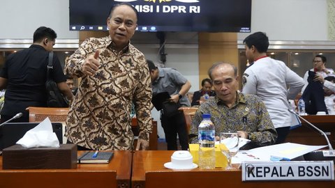 DPR Minta Pemerintah Akui Kesalahan: Tanggung Jawab pada Masyarakat