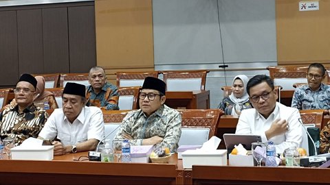 Ada Indikasi Jual Beli Visa, Timwas Pelaksana Haji Sepakat Bentuk Pansus Angket