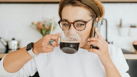 Minum Kopi Ternyata Turunkan Resiko Kematian Akibat Terlalu Banyak Duduk, Ini Alasannya