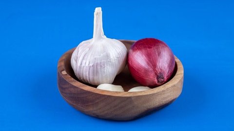 Jangan Disimpan di Kulkas, Ini 10 Cara Menyimpan Bawang Merah dan Bawang Putih Supaya Tidak Cepat Busuk