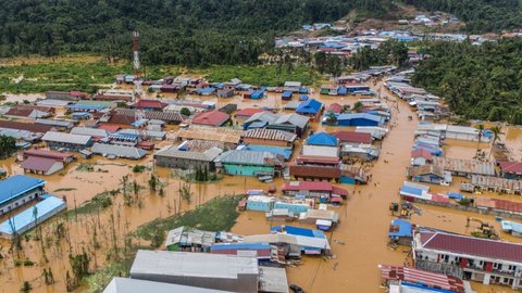 FOTO: Penampakan Banjir Parah Landa Desa-Desa di Halmahera Tengah