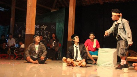{{caption}}
