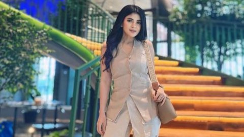 Jarang Tersorot, 8 Foto Tania Putri Pemeran di Sinetron 'KEPOMPONG' Yang Kini Sudah Jadi Hot Mom