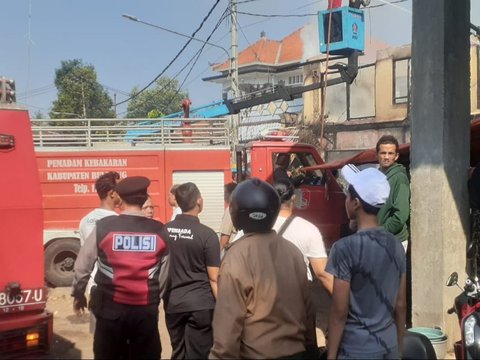 Kesal Tak Dipinjami Sertifikat Tanah, Pria di Bali Diduga Bakar Warung Milik Ibu Tiri