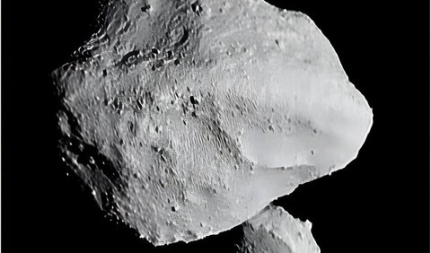 Nah, Lucy telah berhasil memotret dua asteroid Dinkinesh yang mengorbit pada asteroid besar saat dalam perjalanan menuju Trojan Jupiter. 