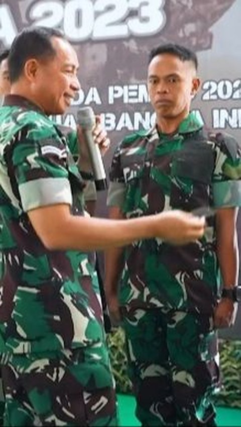 Momen Kasad Jenderal Agus Subiyanto Copot & Pasangkan Pangkat Serka TNI, Tiba-tiba Langsung Ingat Sang Ayah<br>