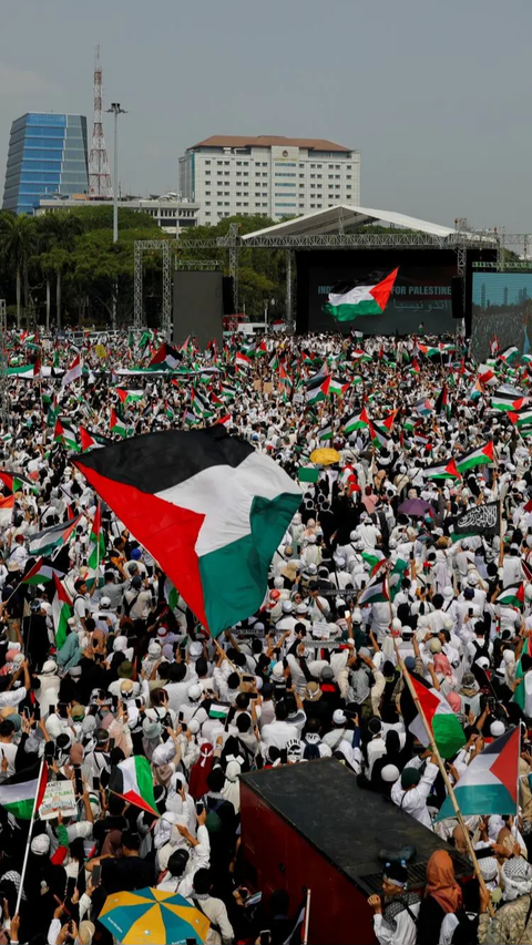 FOTO: Penampakan Lautan Manusia dalam Aksi Bela Palestina di Monas