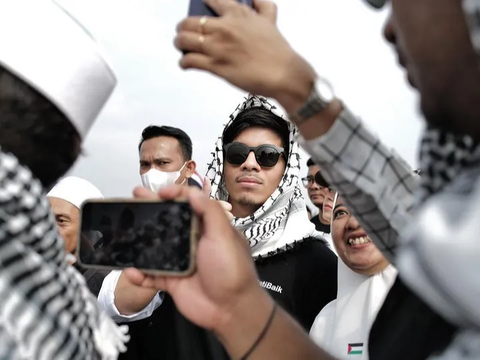 Potret Artis dan Public Figure Tanah Air Ikut Aksi Bela Palestina di Monas, Ada Atta Halilintar Hingga Syifa Hadju