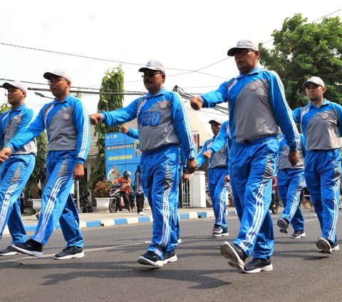 Lomba Gerak Jalan Warnai Peringatan HUT PGRI ke-78 dan HGN 2023 di Kota Pasuruan