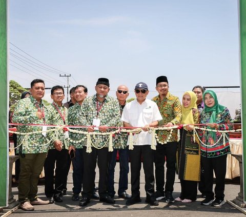 Menkop UKM: Koperasi Pemasaran Jahema Bonsai Sejahtera Perkuat Terwujudnya Ekspor Bonsai