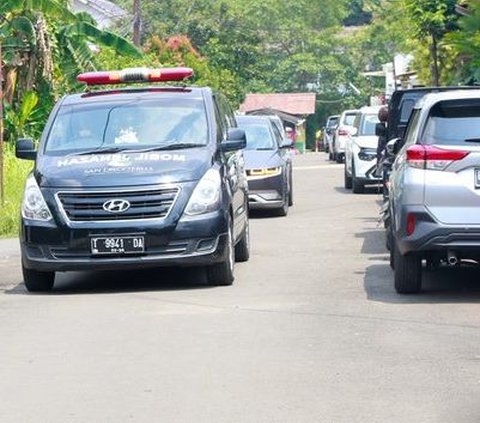 Jeje Govinda Unggah Foto Terakhir Bersama Mendiang Ibunda, Tulis Pesan yang Bikin Terenyuh