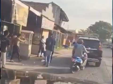 Viral Caleg Kampanye Pakai Mobil Pelat Dinas Polri di Tangerang