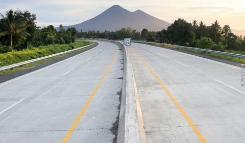 9. Manado-Bitung Toll Road, North Sulawesi