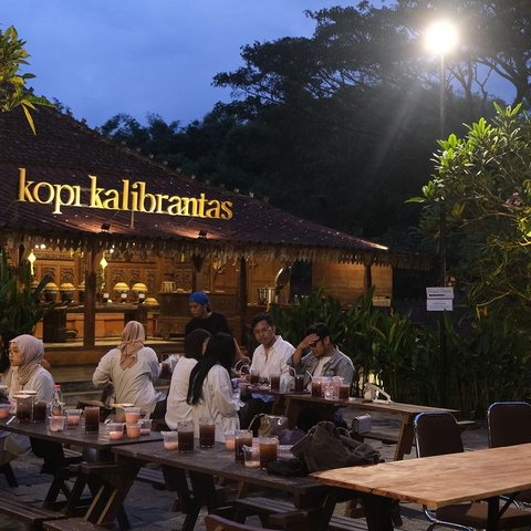 13 Tempat Makan di Malang Punya Pemandangan Indah, Estetik dan Instagramable, Sayang untuk Dilewatkan