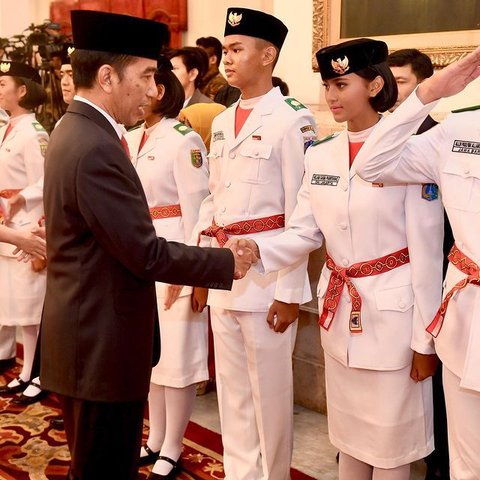 Masih Ingat Nilam Sukma Pembawa Baki HUT RI ke-71? Ini Potret Terbarunya yang Jadi Perwira TNI Berhijab