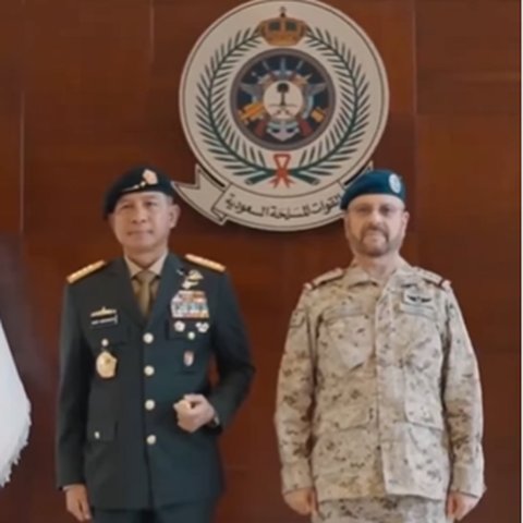 Begini Sambutan Tentara Arab Saudi saat Panglima TNI Datang ke Markas di Riyadh, Prajurit Berjejer Hormat