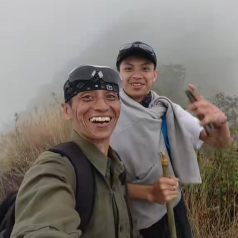 Ayah Ini Kenang Jaket 8 Tahun Lalu yang Biasa Dipakai untuk Antar Sekolah, Kini Dipakai untuk Naik Gunung Bareng Sang Anak