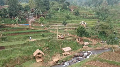 Lebih Dekat dengan Desa Wisata Baros di Bandung, Hadirkan Nuansa Kampung Khas Sunda