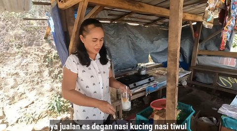 Seorang Sinden Buka Warung Nasi Kucing di Gunung Wilis, Laris Manis Ramai Pembeli