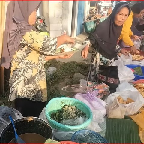 Mengunjungi Pasar Tradisional di Pelosok Gunung Ponorogo, Lokasinya Terpencil dengan Suasana Tempo Dulu