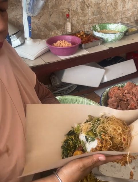 Viral Pria di Sragen Bisa Makan 3 Kali Sehari dengan Uang Rp10 Ribu, Aksinya Curi Perhatian