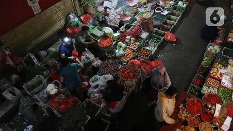 FOTO: Daya Beli Masyarakat Kelas Menengah Turun, Ini Faktor Pemicunya