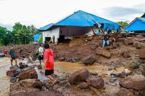 FOTO: Penampakan Banjir Bandang Dahsyat Menyapu Kota Rua di Ternate, Korban Meninggal Dunia Terus Bertambah