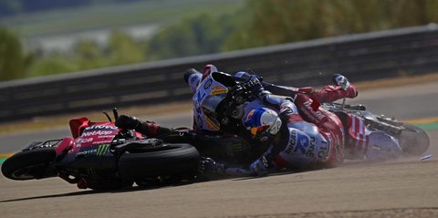 Laporan Investigasi FIM Stewards: Alex Marquez dan Pecco Bagnaia Tidak Bertanggung Jawab atas Kecelakaan di MotoGP Aragon.