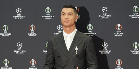 Cristiano Ronaldo Mencetak Sejarah: Pemain Pertama yang Menggapai 900 Gol.