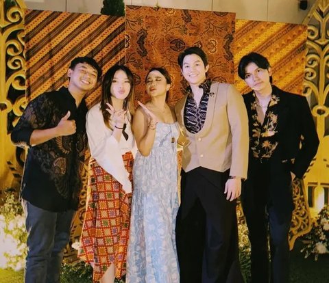 9 Foto Brisia Jodie Dilamar Jonathan Alden Saat Peluncuran Lagu, Kebahagiaan Berlipat Ganda