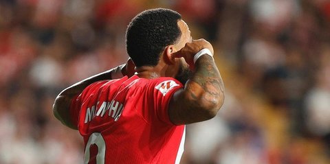 Memphis Depay Melanjutkan Perjalanannya di Brasil.