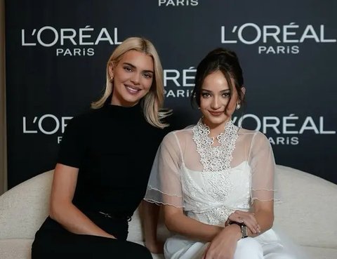 Ketika Pesona Enzy Storia Tak Kalah dari Kendall Jenner di Loreal Paris Fashion Week