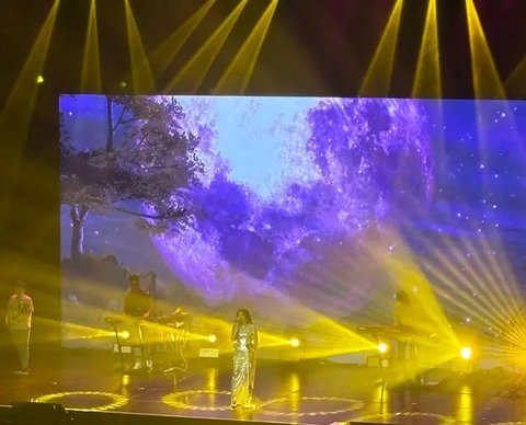 Cantik dan Memesona, Penampilan Tiara Andini saat Konser Secret Number Bawakan Lagu Baru 'Bukan Untukku'