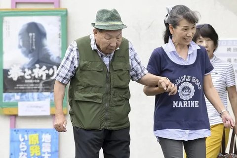 Korban Salah tangkap Terlama di Dunia Akhirnya Dibebaskan, Tidak Terbukti Membunuh Setelah 50 Tahun Dipenjara