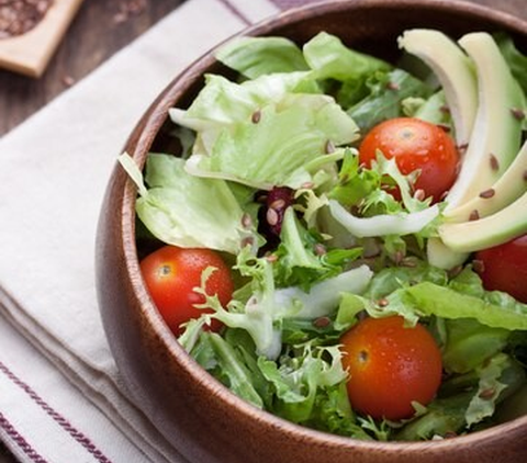 Cara Pintar Memilih Dressing yang Tepat untuk Salad yang Lebih Sehat dan Nikmat