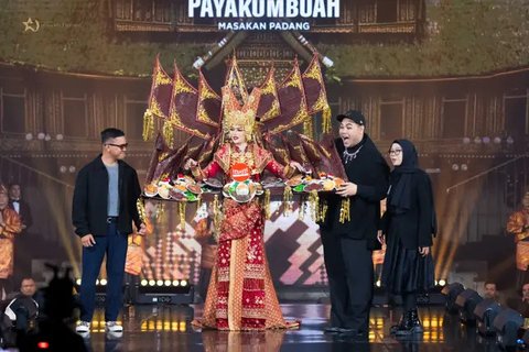 Unik, Ini Kostum Rumah Makan Payakumbuah yang Bakal Dipakai Nova Liana di Ajang Miss Grand Internasional 2024