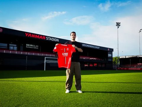 Thom Haye Belum Merasakan Kemenangan Bersama Almere City, Terpuruk di Zona Degradasi