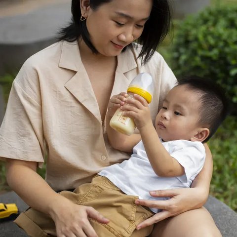 5 Ciri Anak Alami Dehidrasi, Sering Muncul Saat Demam Tinggi Berhari-hari