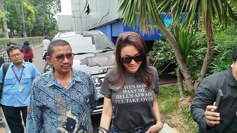 Gara-Gara Ini Nikita Mirzani Polisikan Razman Nasution Pengacara Vadel Badjideh