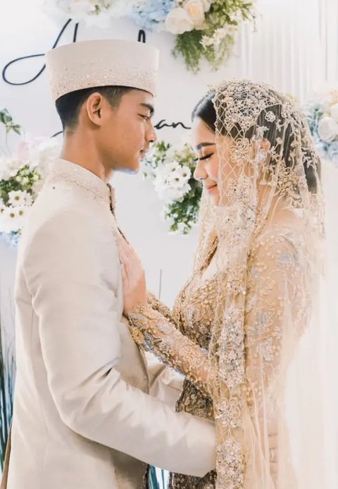 Momen Romantis Pratama Arhan saat Tunjukkan Cinta pada Ulang Tahun Azizah Salsha: I Love You Istriku